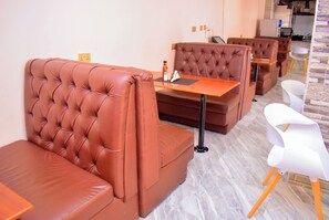 Restaurant - Carla Premier Hotel (Kisumu)