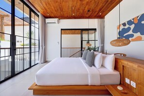 2 chambres, coffres-forts dans les chambres, fer et planche à repasser