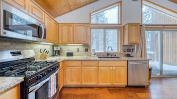 Talo (3 Bedrooms) | Sisätilat