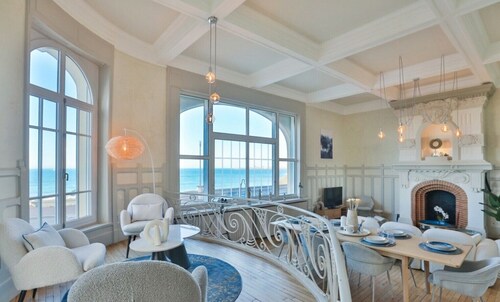 Villa historique face mer – Luxe & Tranquillité