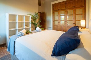 3 bedrooms, iron/ironing board
