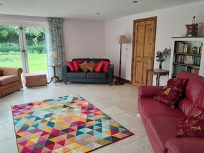 TV, fireplace, DVD player