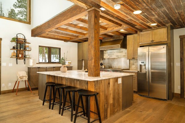 Unclassified image, 1 of 58, button