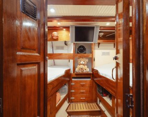 4 habitaciones, tabla de planchar con plancha y wifi gratis 