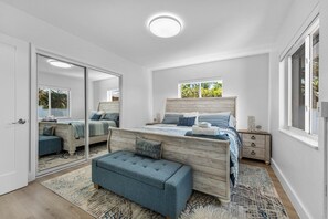 3 bedrooms, iron/ironing board, travel cot, free WiFi