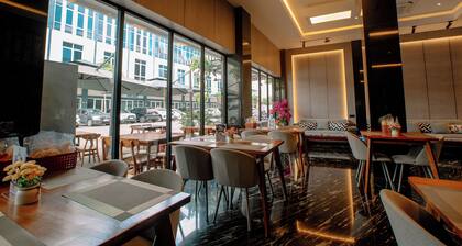 The Quadrant Hotel KNO