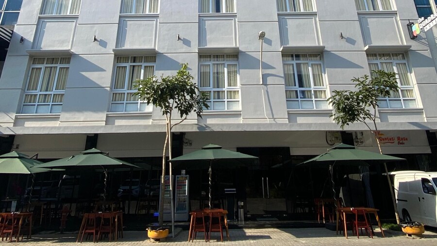 The Quadrant Hotel KNO