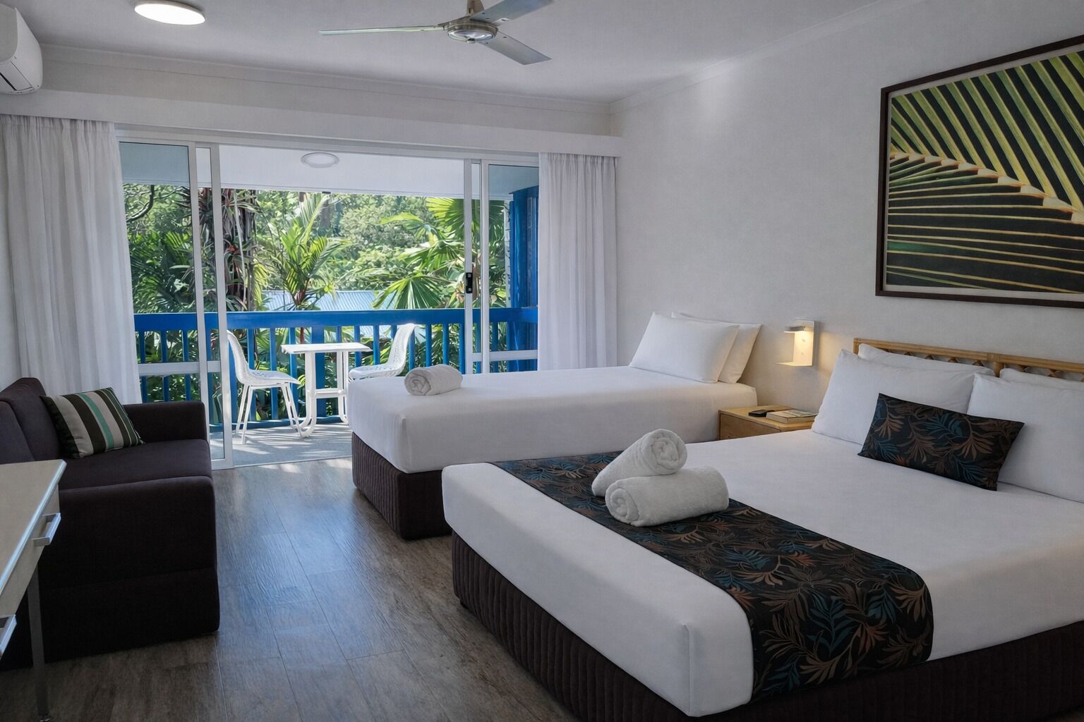 Premium Twin Room, Terrace | Blackout drapes, soundproofing, iron/ironing board, free WiFi