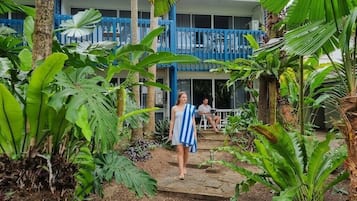 Premium Twin Room, Terrace | Garden view