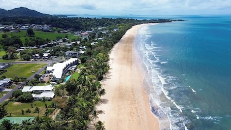 Beach. Mission Beach Lodge