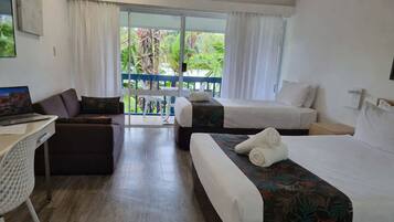 Premium Twin Room, Terrace | Blackout curtains, soundproofing, iron/ironing board, free WiFi