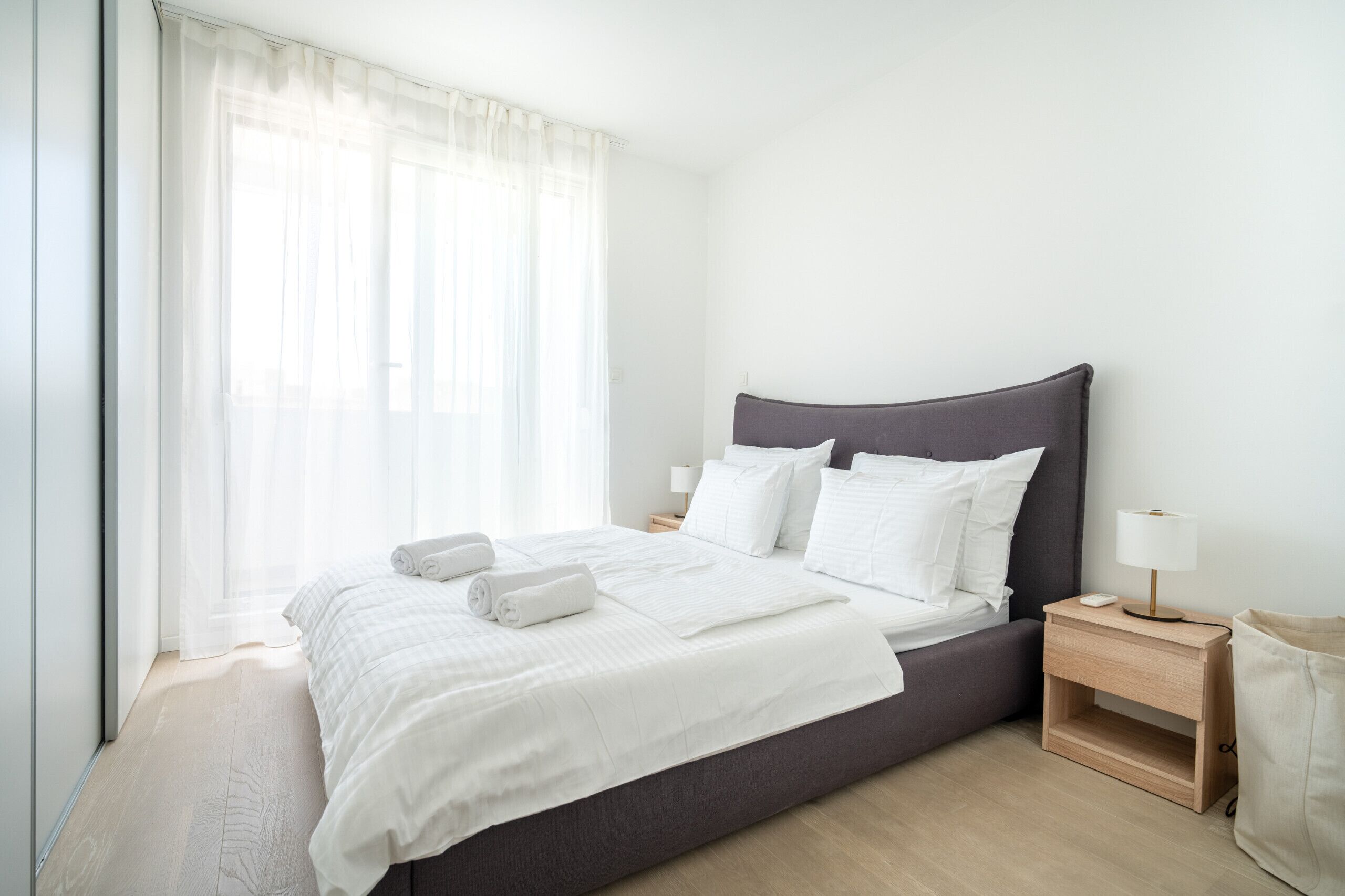 1 dormitori, planxa i posts de planxar, wifi gratuïta i roba de llit 