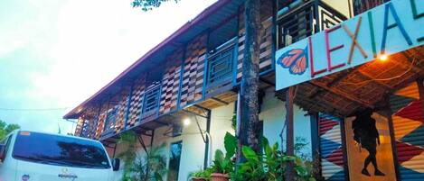 Majoituspaikan julkisivu