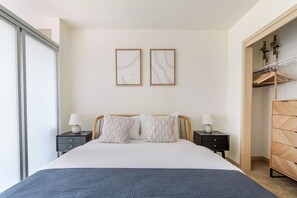 1 chambre, fer et planche à repasser, Wi-Fi, draps fournis