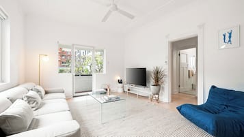 55-tommers LED-tv med digitale kanaler