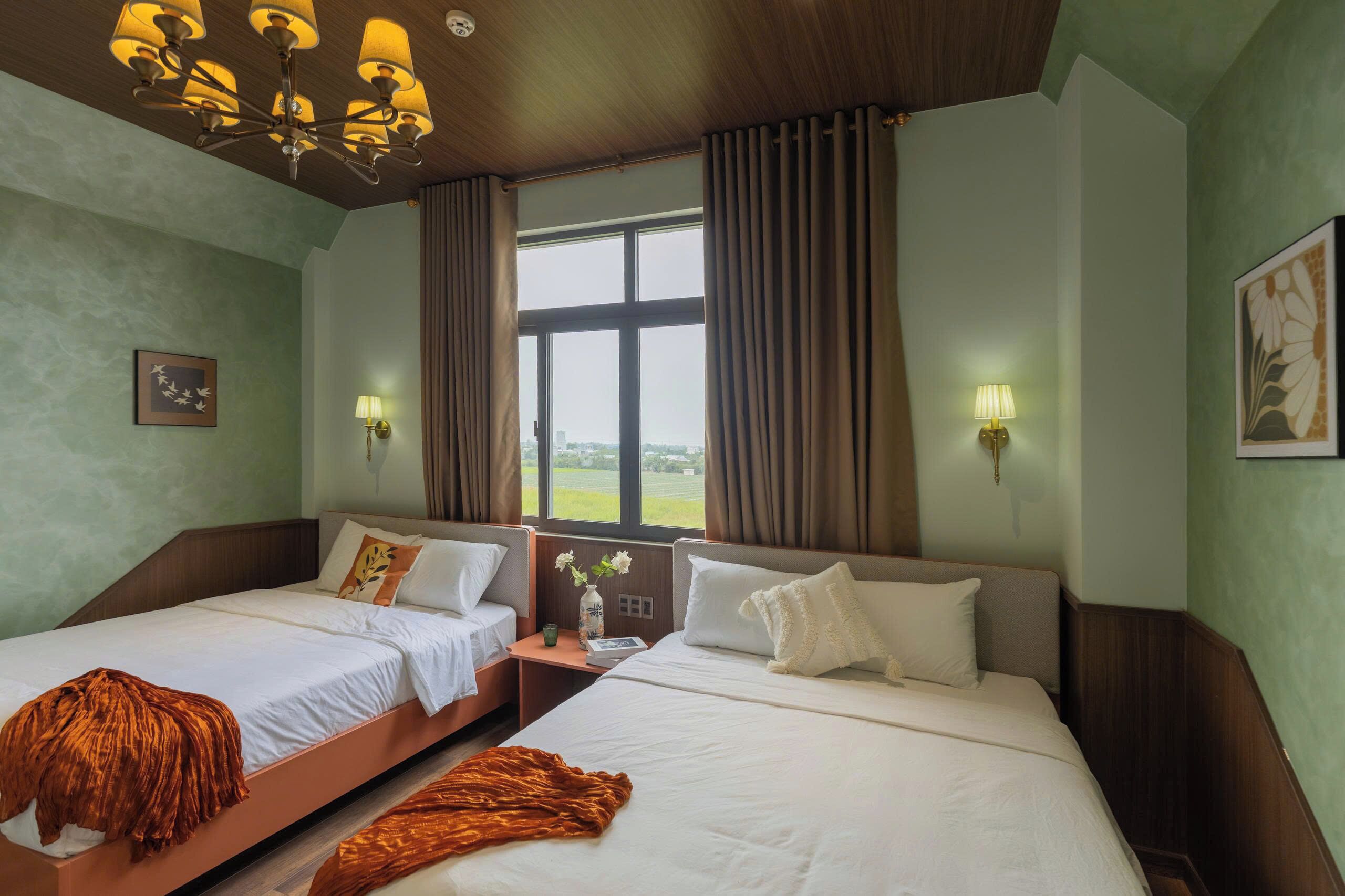 Deluxe Double or Twin Room | Memory-foam beds, individually decorated, individually furnished