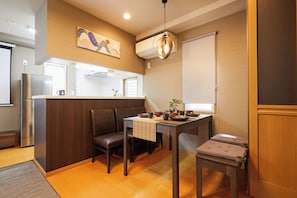 Dining - L22-Sweet Dreams House in JR Okubo Station (新宿区)