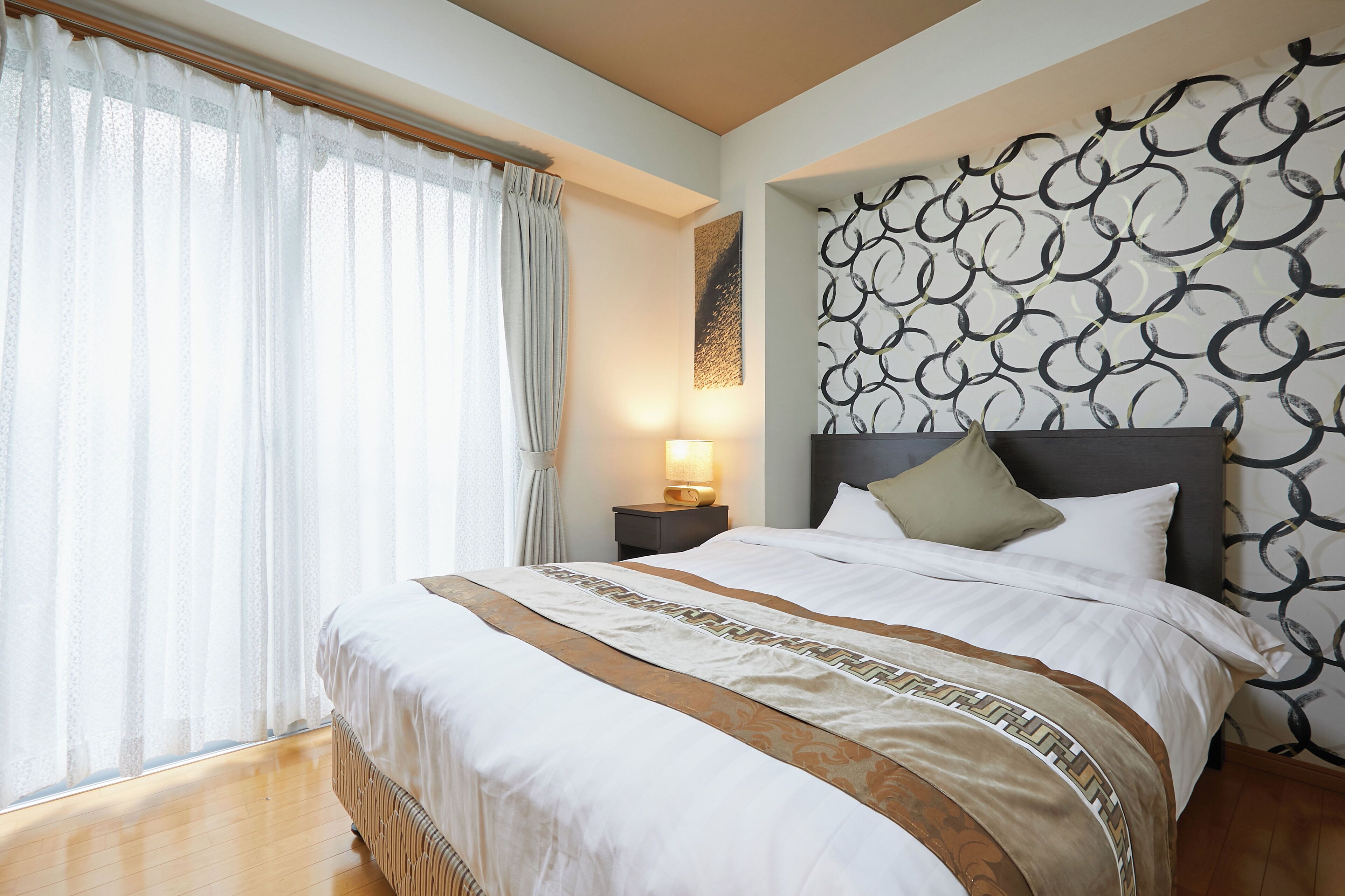 4 室のベッドルーム、デスク、アイロン / アイロン台、WiFi (無料)