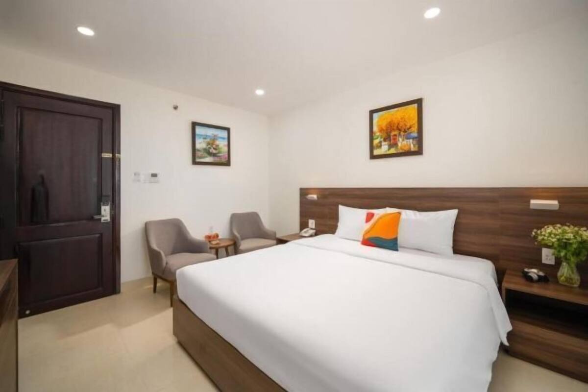 1 habitación, escritorio, cortinas blackout y insonorización