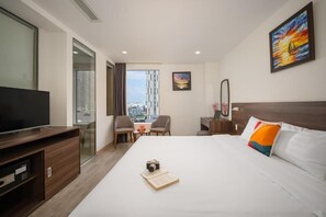 ห้องดีลักซ์ดับเบิล, วิวเมือง | โต๊ะทำงาน, ผ้าม่านกันแสง, ห้องเก็บเสียง, Wi-Fi ฟรี