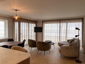 Télévision, espaces bureaux