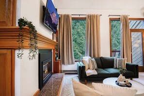 Smart TV, fireplace, offices