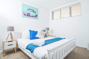 2 bedrooms, iron/ironing board, WiFi, bed sheets