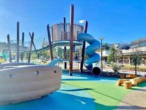 Children's area - Central Epping Retreat | Walk to Train, Dining, Shops (Epping)