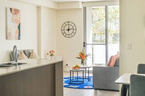 Lobby - Lovely 1 bed apartment at Turrumurra with parking (Turramurra)