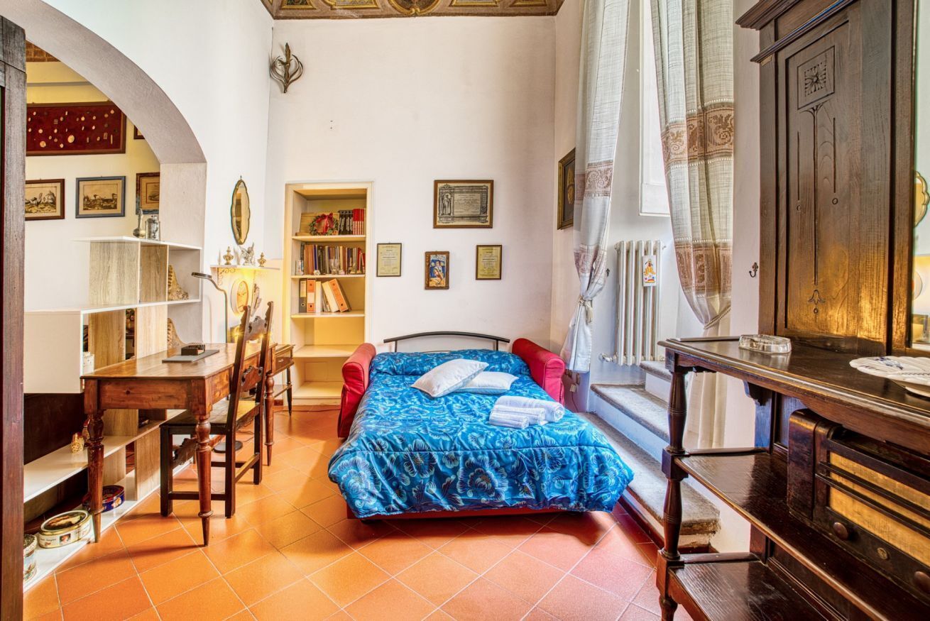 3 bedrooms, iron/ironing board, bed sheets