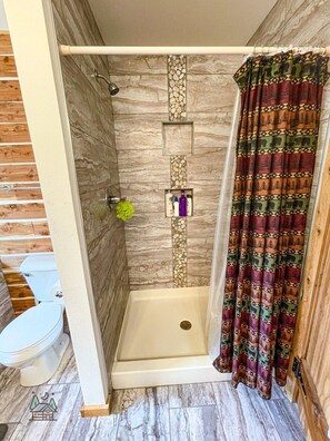 Towels - Chase Creek Lodge - Peace & Quiet! (Phillips)