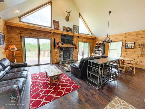 Chase Creek Lodge - Peace & Quiet!