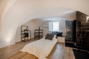 1 habitación, wifi y ropa de cama