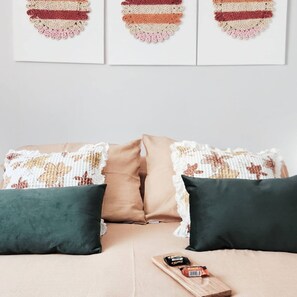 1 bedroom, iron/ironing board, WiFi, bed sheets - Comfortable and equipped shelter with indoor parking. High speed Wifi. (Santiago)