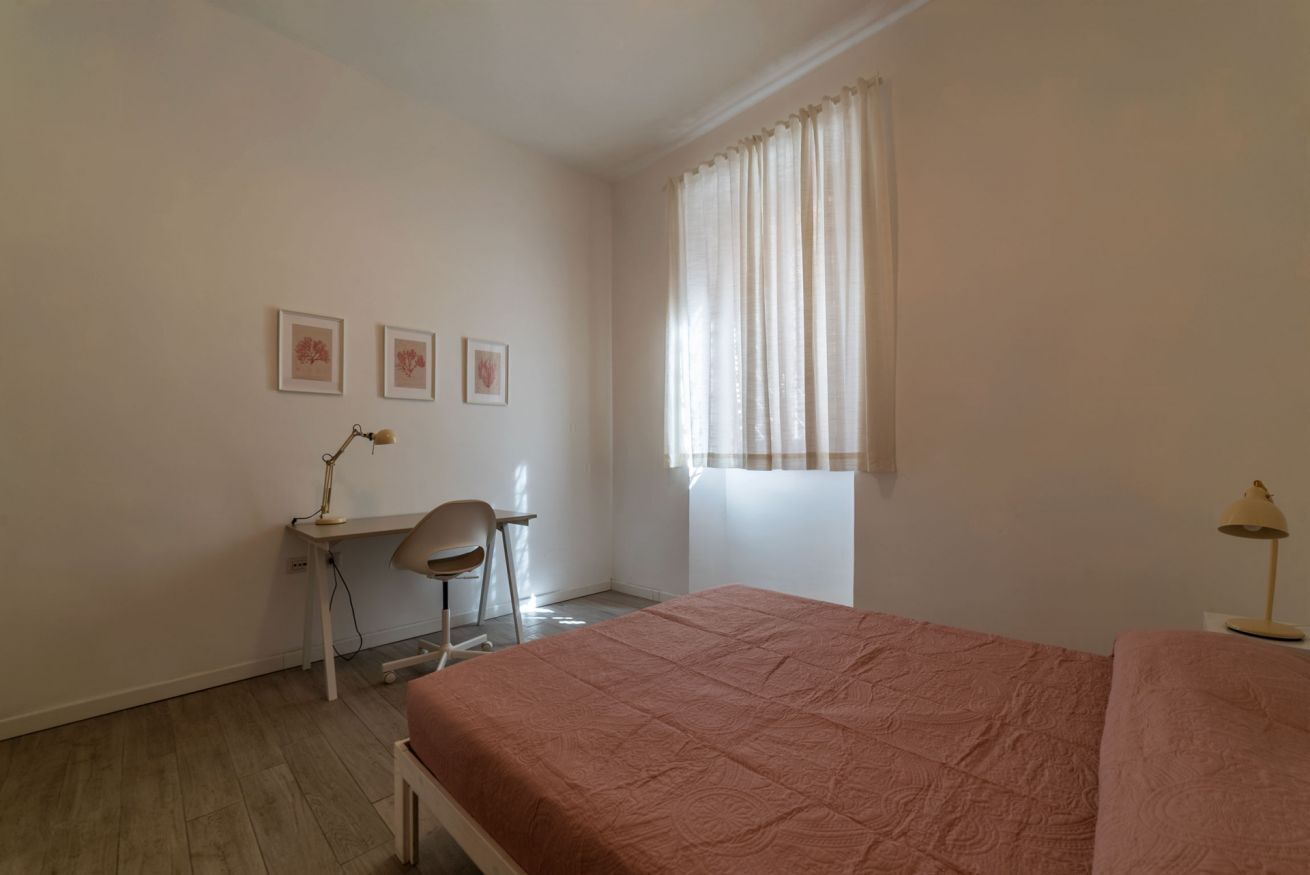 1 bedroom, iron/ironing board, bed sheets