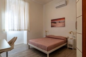 1 bedroom, iron/ironing board, bed sheets