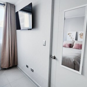 1 chambre, bureau, fer et planche Ă repasser, accĂšs au Wi-Fi (inclus)