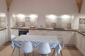 Dining - Villa Pescoluse With Pool and Sea View (Salve)