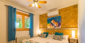 House | 4 bedrooms, iron/ironing board