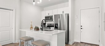 Modern 2BR at The Poplin - Southside Chattanooga