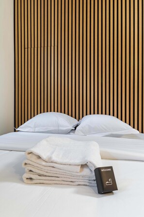 熨斗/熨衣板、WiFi、床单