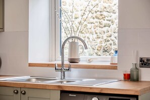 Frigorífic, microones, forn i placa de cuina