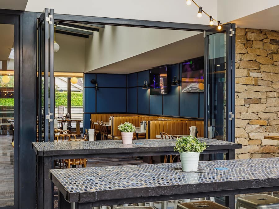 Bar (in der Unterkunft)