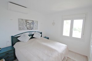 3 bedrooms, desk, iron/ironing board, WiFi - Bavaria - ocean view villa with private pool in Benissa (Benissa)