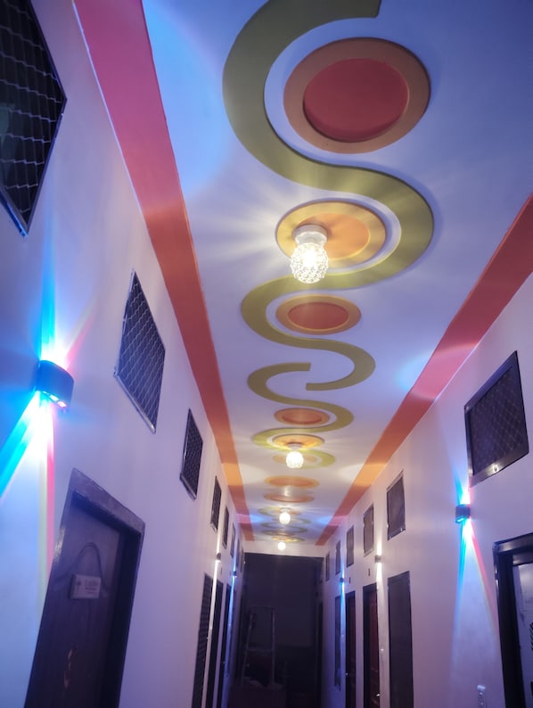 Interior - Om Sadan Guest House Ayodhya Dhaam - Centrally Located Guest House In Holy City (Ayodhya)