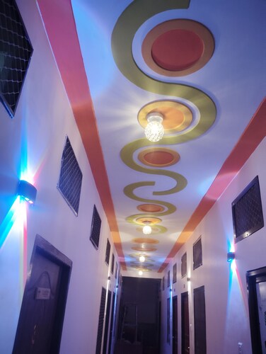 Om Sadan Guest House Ayodhya Dhaam - Centrally Located Guest House In Holy City