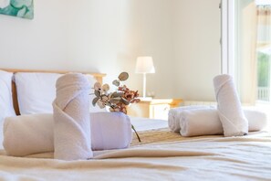 3 bedrooms, iron/ironing board, WiFi