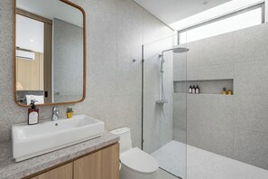 Villa Deluxe, 2 camere da letto, balcone, vista piscina | Bagno