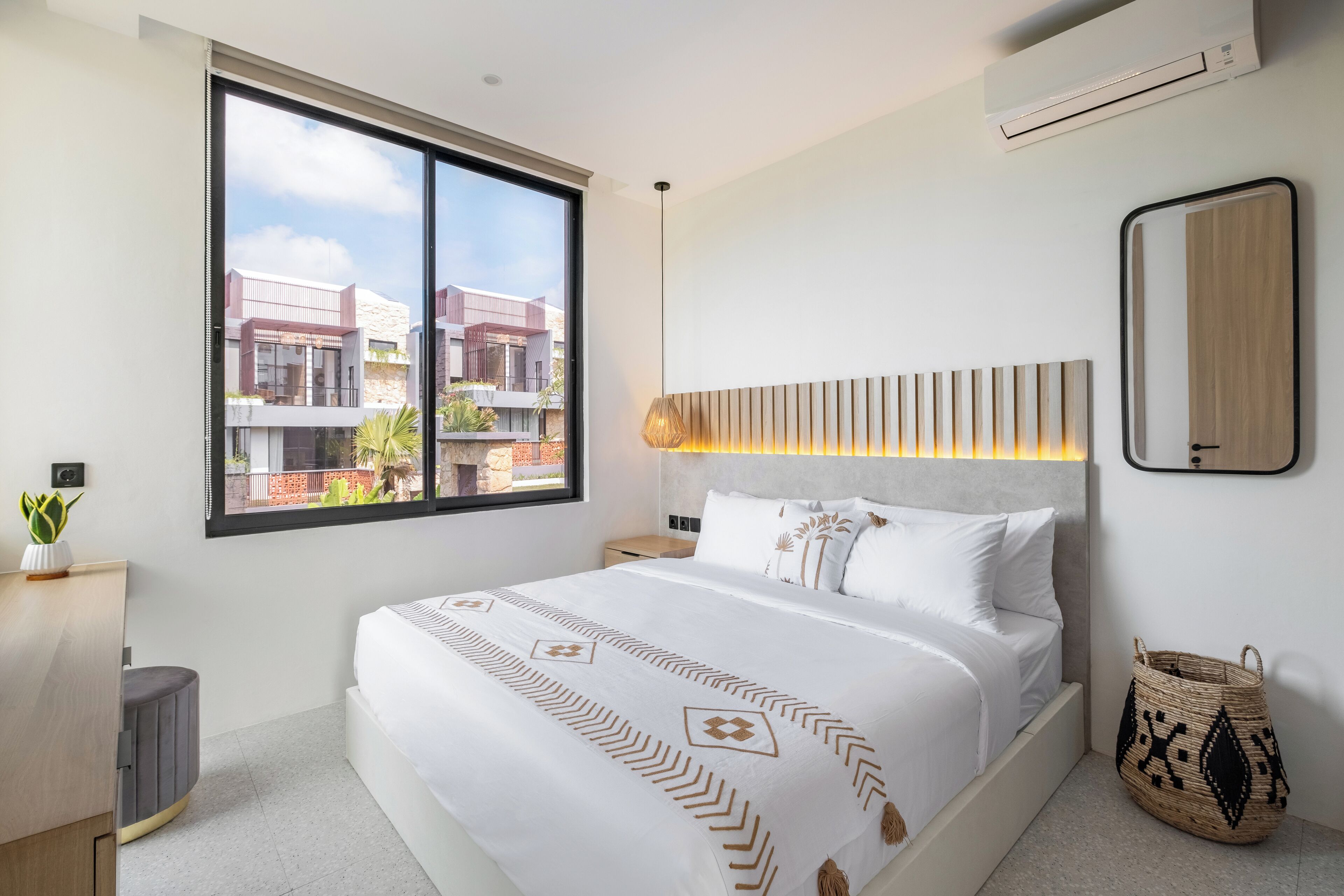 Deluxe Villa, 2 Bedrooms, Balcony, Pool View | 2 bedrooms, laptop workspace, iron/ironing board, free WiFi