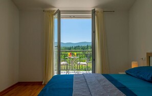 3 habitaciones, tabla de planchar con plancha y wifi gratis